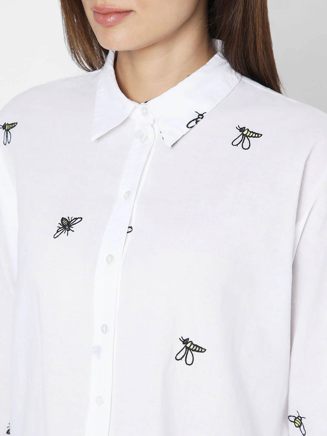 White Bee Embroidered Shirt - Image 8