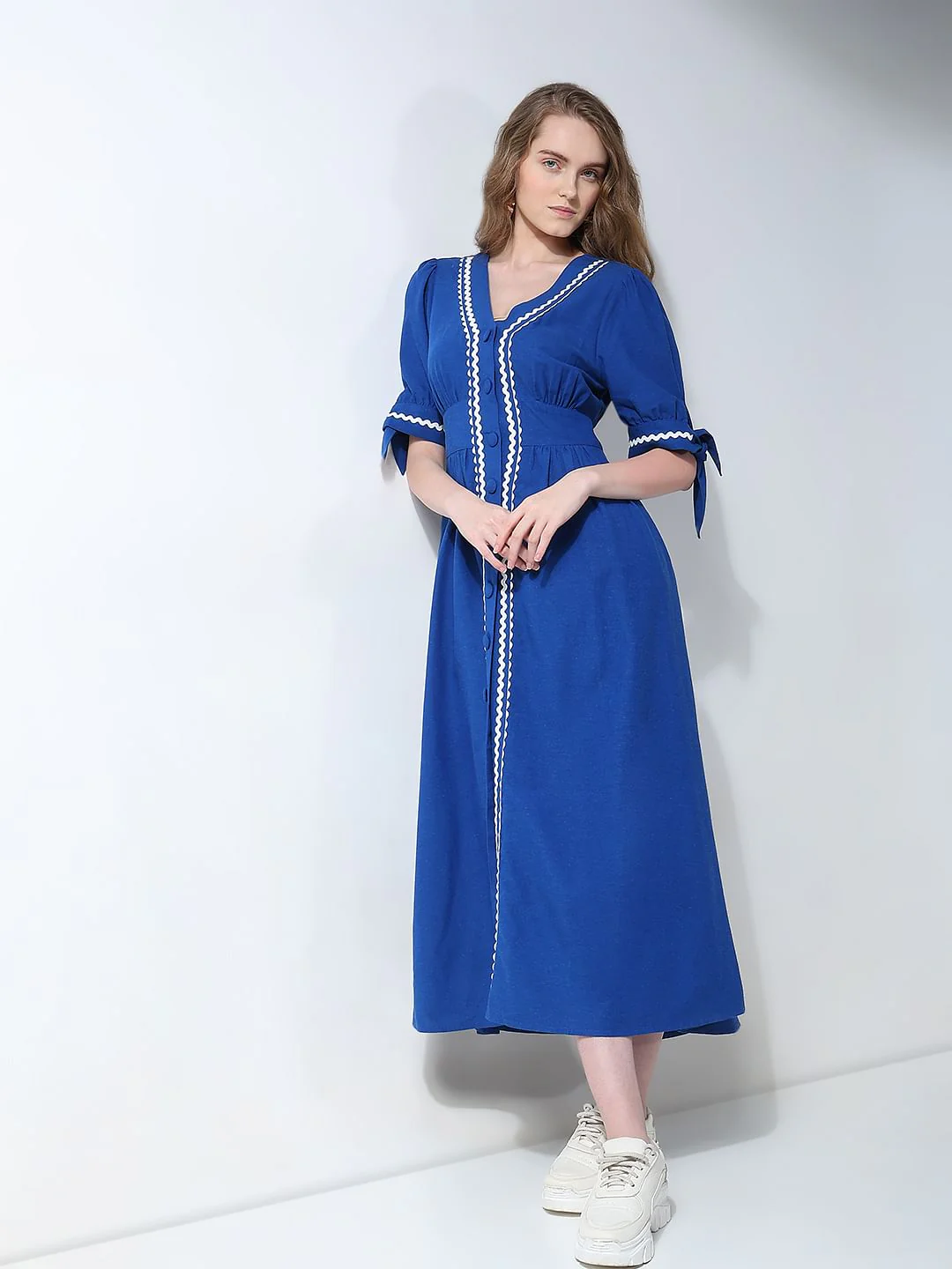 Blue Contrast Lace Detail Midi Dress