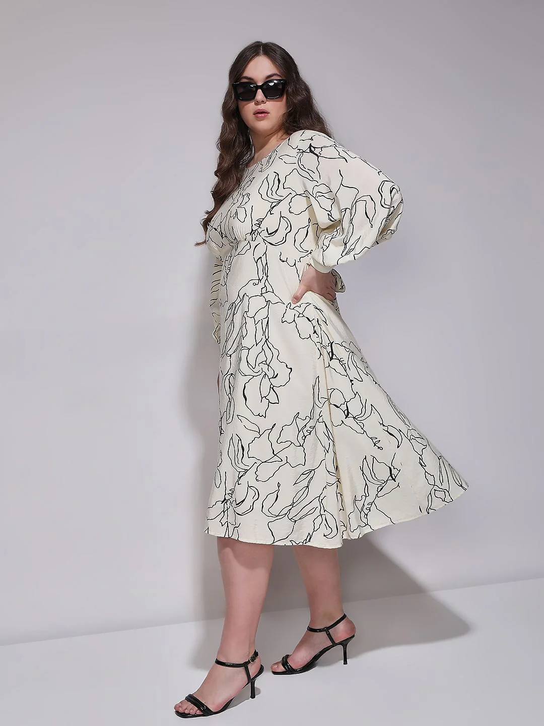 Curve Off-White Printed Midi Dress