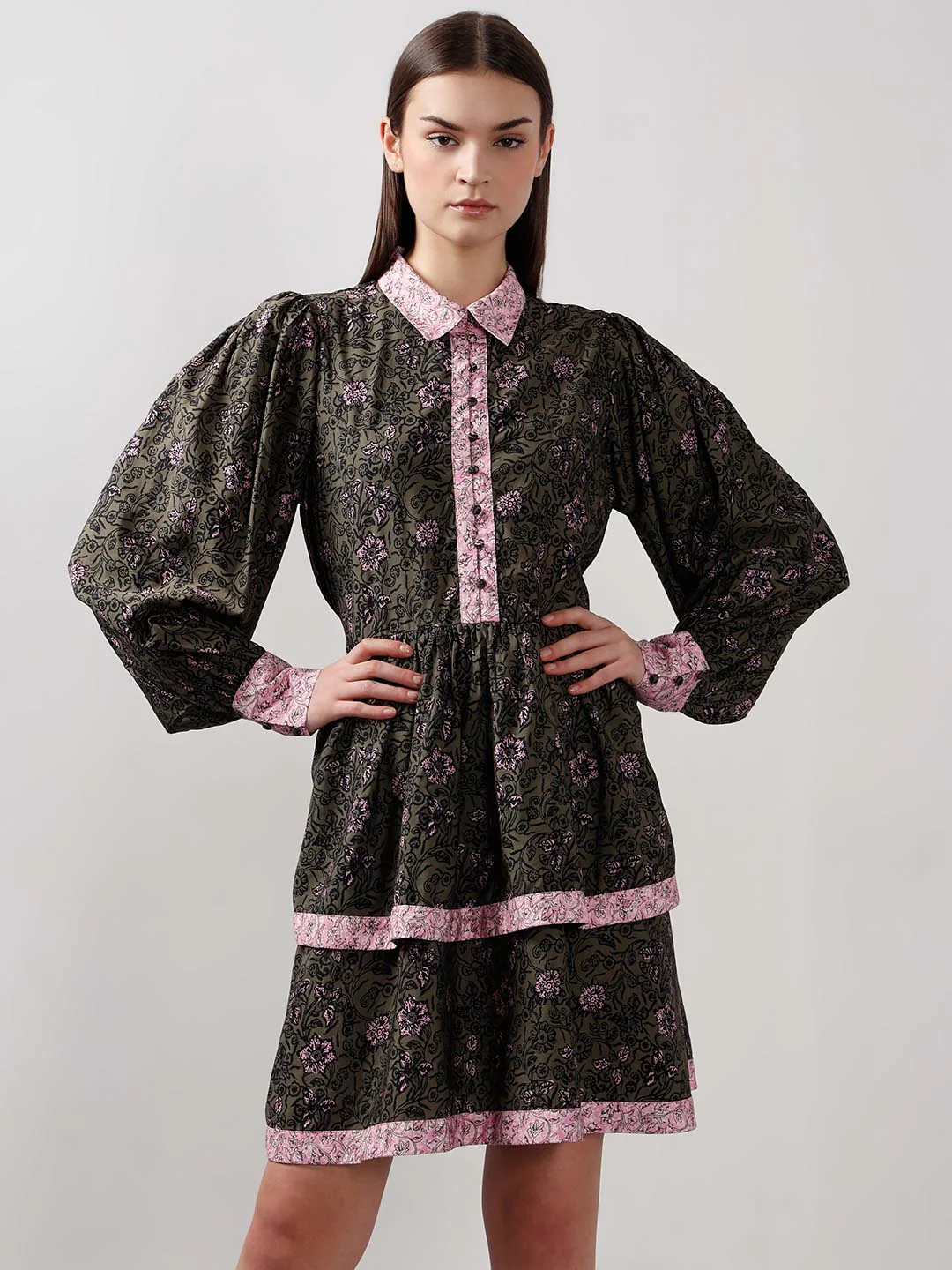 Vero Moda Black Printed Fit & Flare Dress - Image 2