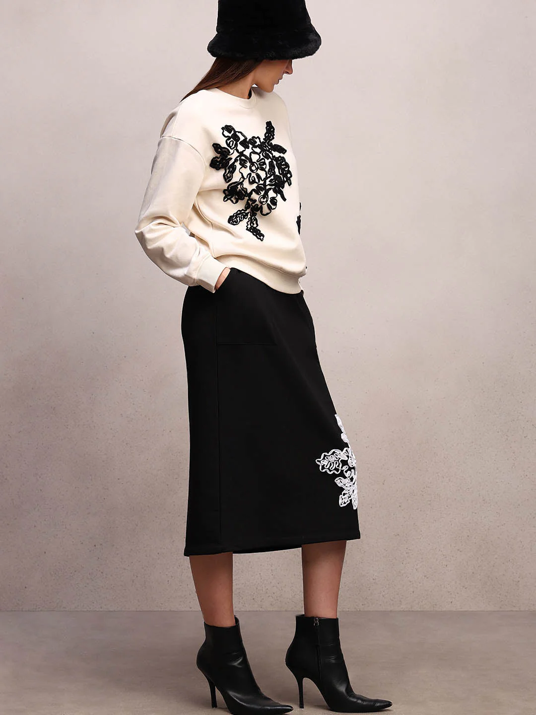 Floral Applique Sweatshirt